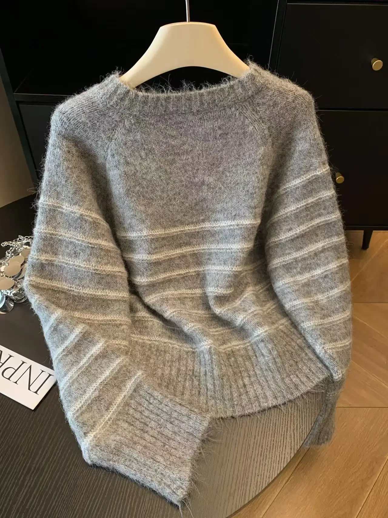 Autumn Winter Women's Striped  - Shirts 评论和价格