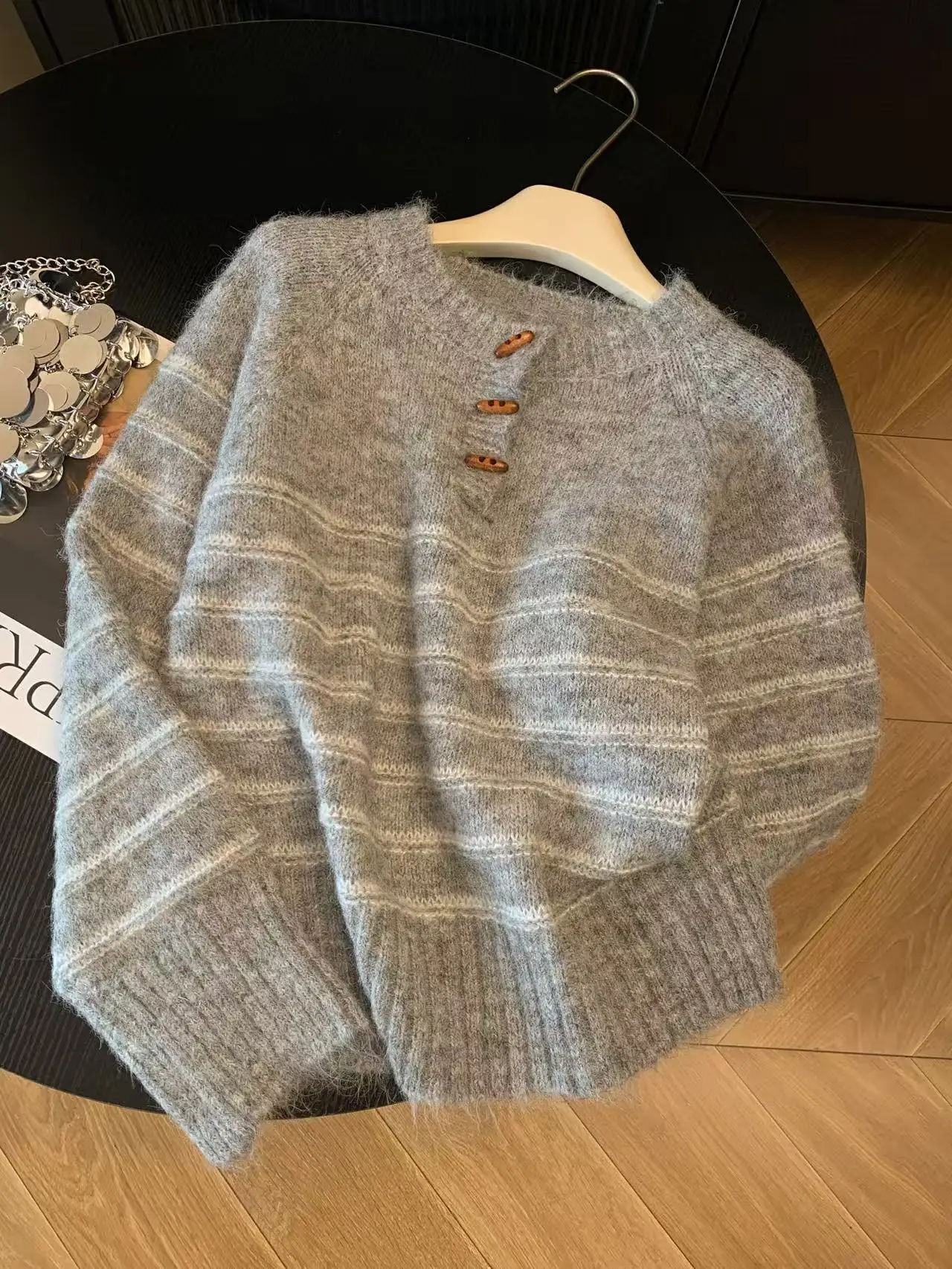 Autumn Winter Women's Striped  - Shirts 评论和价格