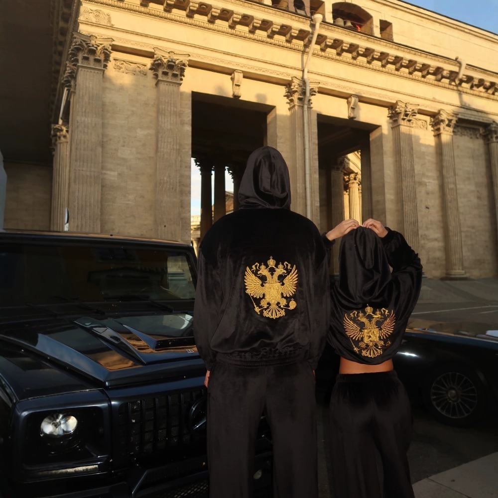 Street Trend Back Embroidered  - Jackets 评论和价格