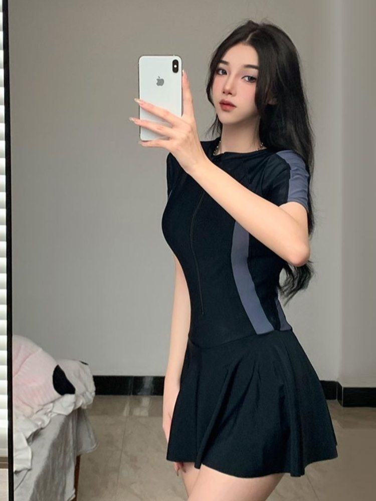 2026 New Women's Modest One Pi - Suits 评论和价格